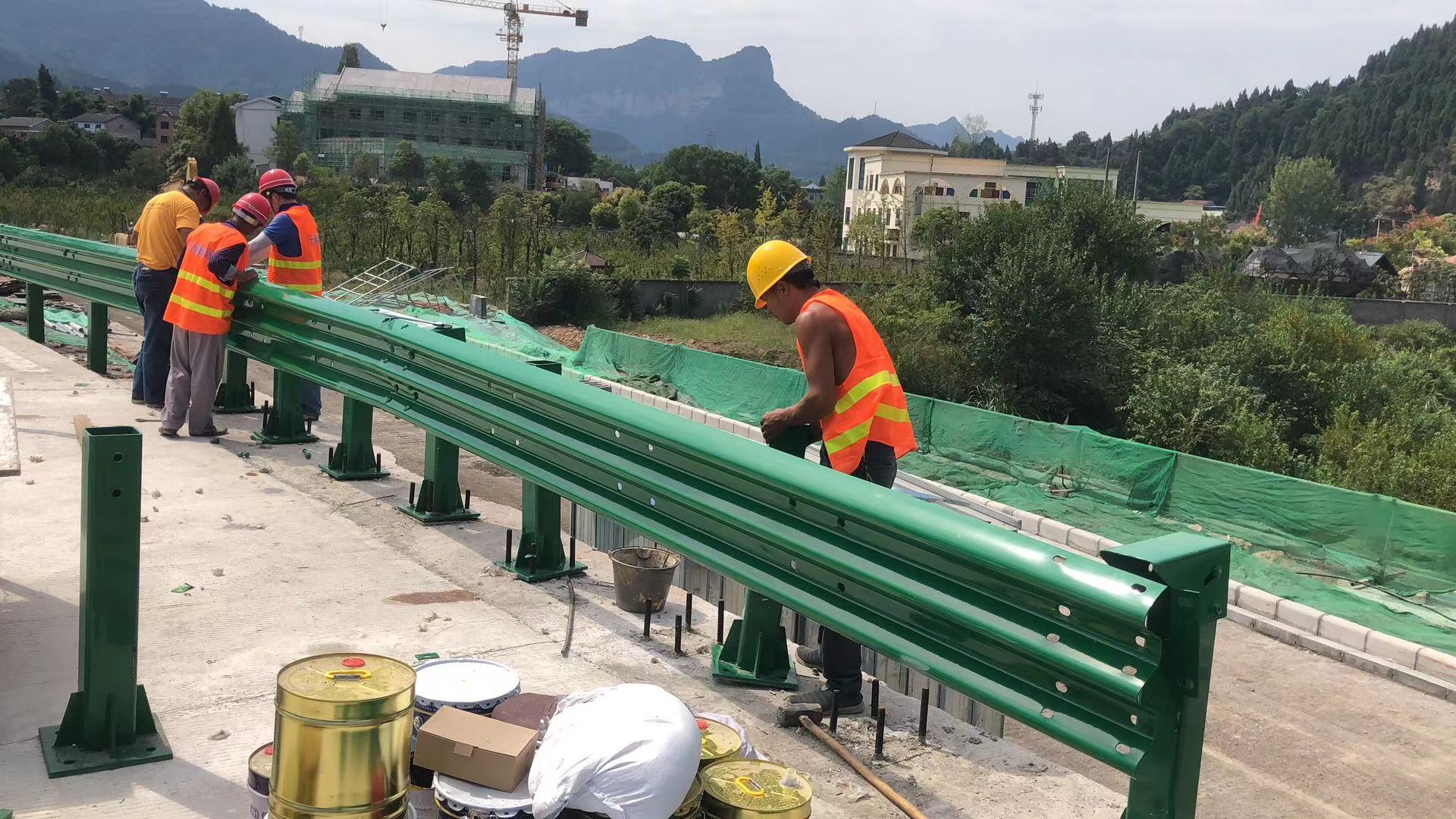 秀洲区双波波形护栏热镀锌波形护栏 - 推荐